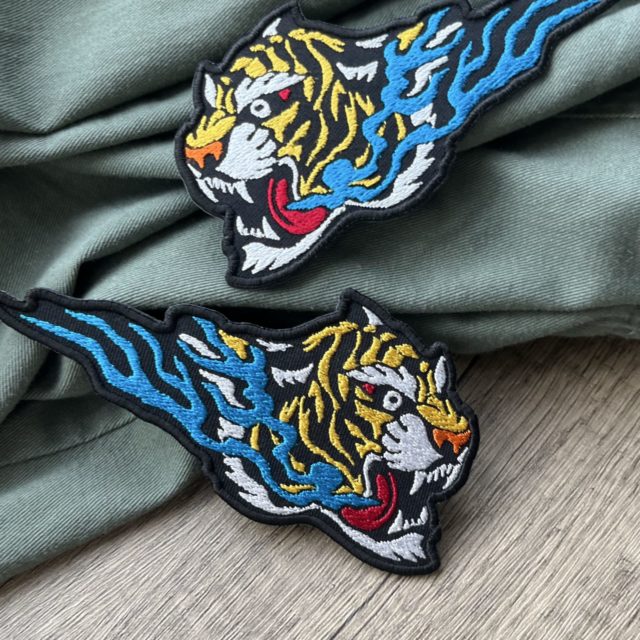 タイガーヘッド　タトゥーデザイン　刺繍ワッペン